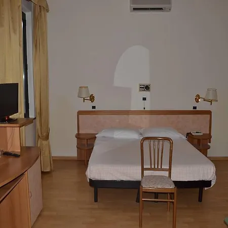 Santa Chiara Hotel